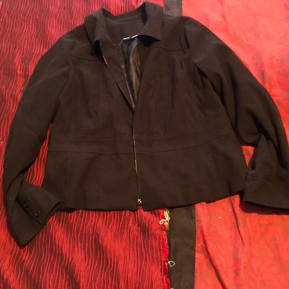 Jessica coat - 16, dark blue, zipper up front, buttons on cuffs, slit in back - Picture 2 of 6